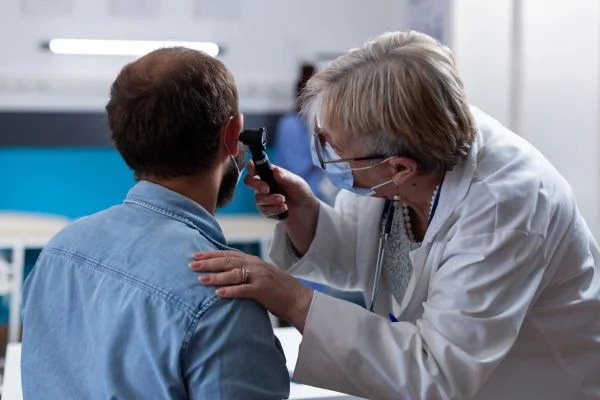 retiro de tapon de cerumen Bogota